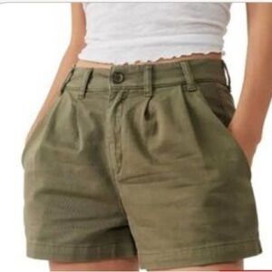 Free People Billie Chino‎ Short In Olive Green Sz 0 NWT